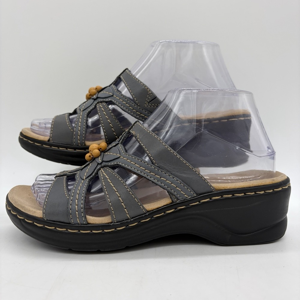 Clarks Womens 6.5W Sandals Lexi Myrtle Gray Leather Wedge Slide Flower Beads